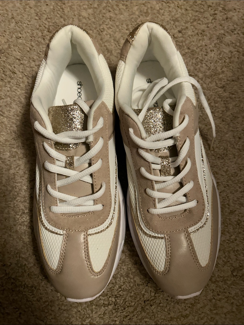 Women’s glitter Beige & White Fashion Sneakers - NWOT 10